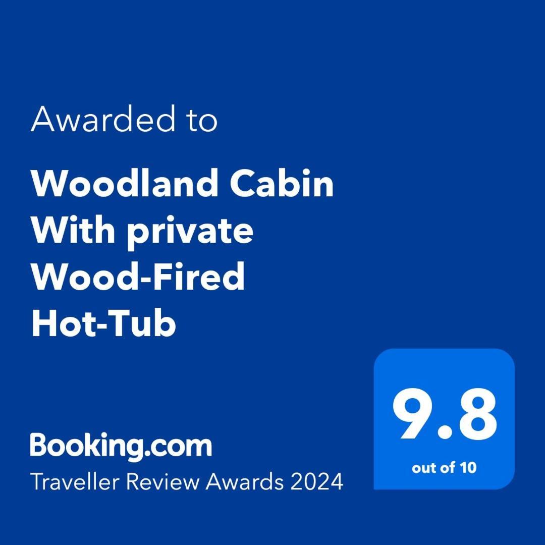 Вілла Woodland Cabin With Private Wood-Fired Hot-Tub Фарнем Екстер'єр фото